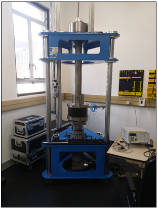 New 20 kN·m Torque Comparator machine.PNG